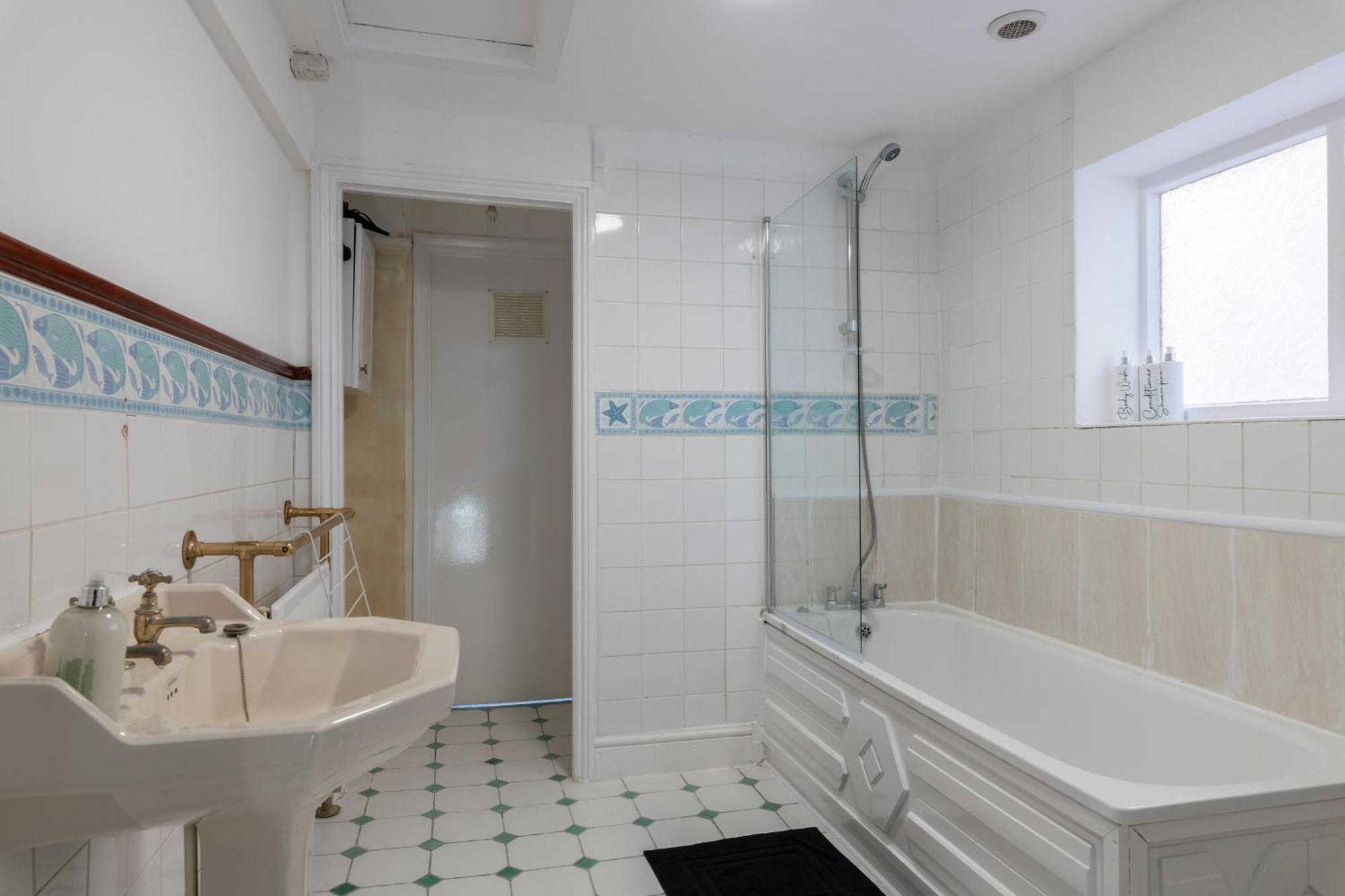 Quality Stay Rooms Hove Exteriér fotografie